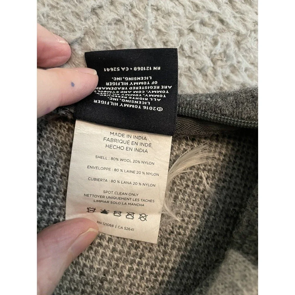 Tommy Hilfiger Gray Plaid Sweater Pillow Cover Wool Blend 26x14 Christmas Winter